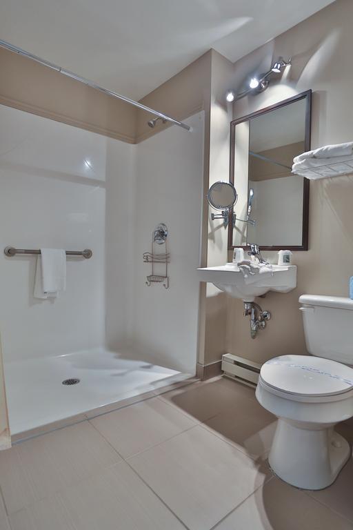 Hotel Le Versailles Saint-Sauveur-des-Monts Eksteriør billede